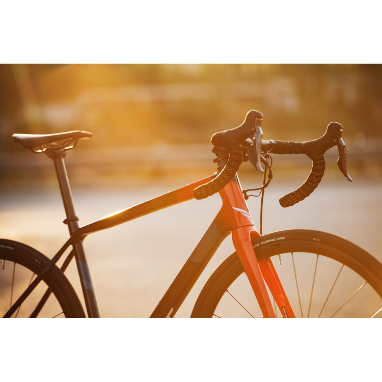 FELT VR | Advanced | Ultegra Di2 | Midnight Coral Fade